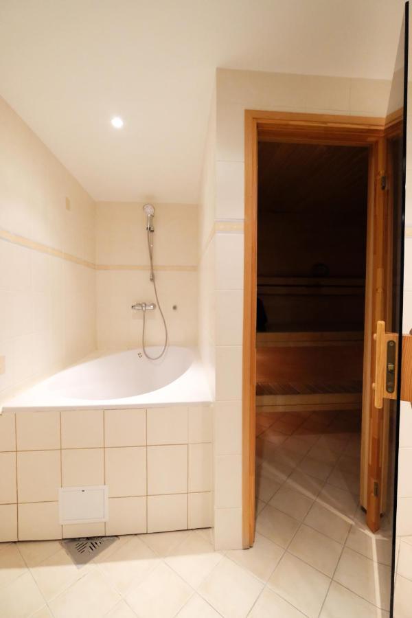 Tallinn City Apartments Roosikrantsi Eksteriør bilde